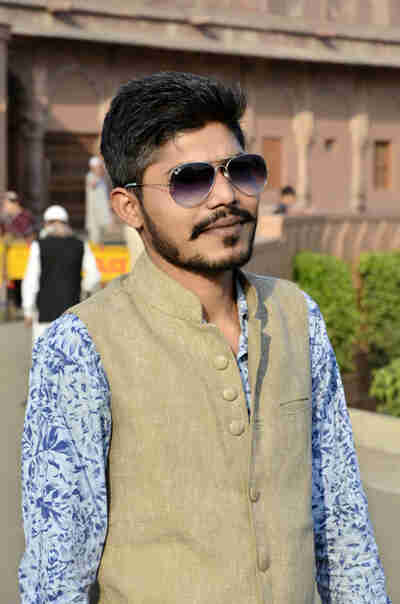 सनव्वर शफी Picture